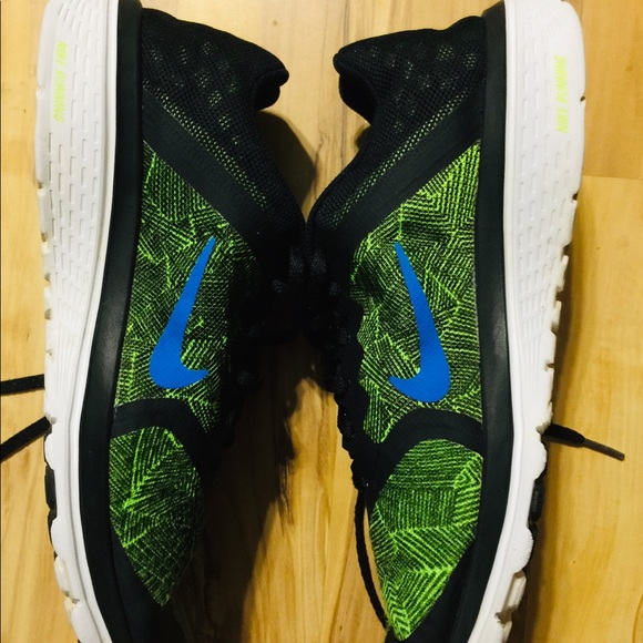 🎈👟Nike FS Lite Run 3 Men’s Athletic Sneakers👟🎈 - Picture 3 of 10